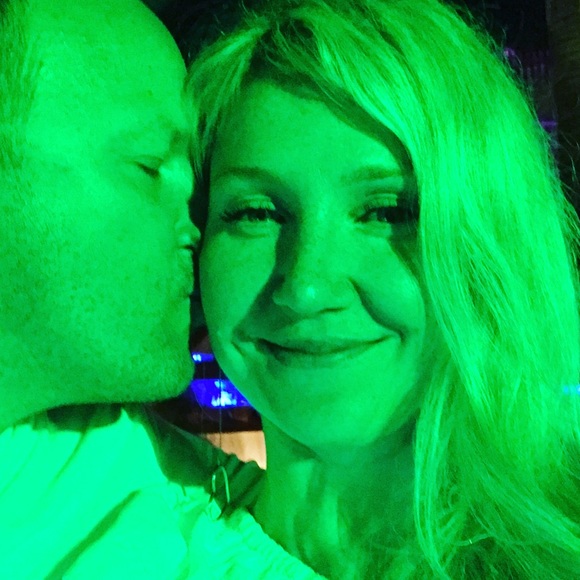 Meet your Posher, Sabrina - Picture 1 of 1